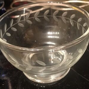 2 Custard Cups Anchor Hocking 2 patterns